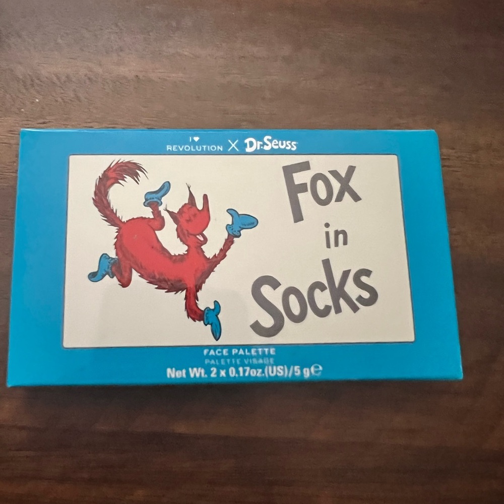 I Heart Revolution x Dr Seuss Fox in Socks Face Palette Cosmetic Highlighter NWT